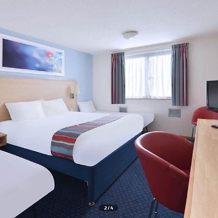Travelodge Aberdeen Airport Zewnętrze zdjęcie