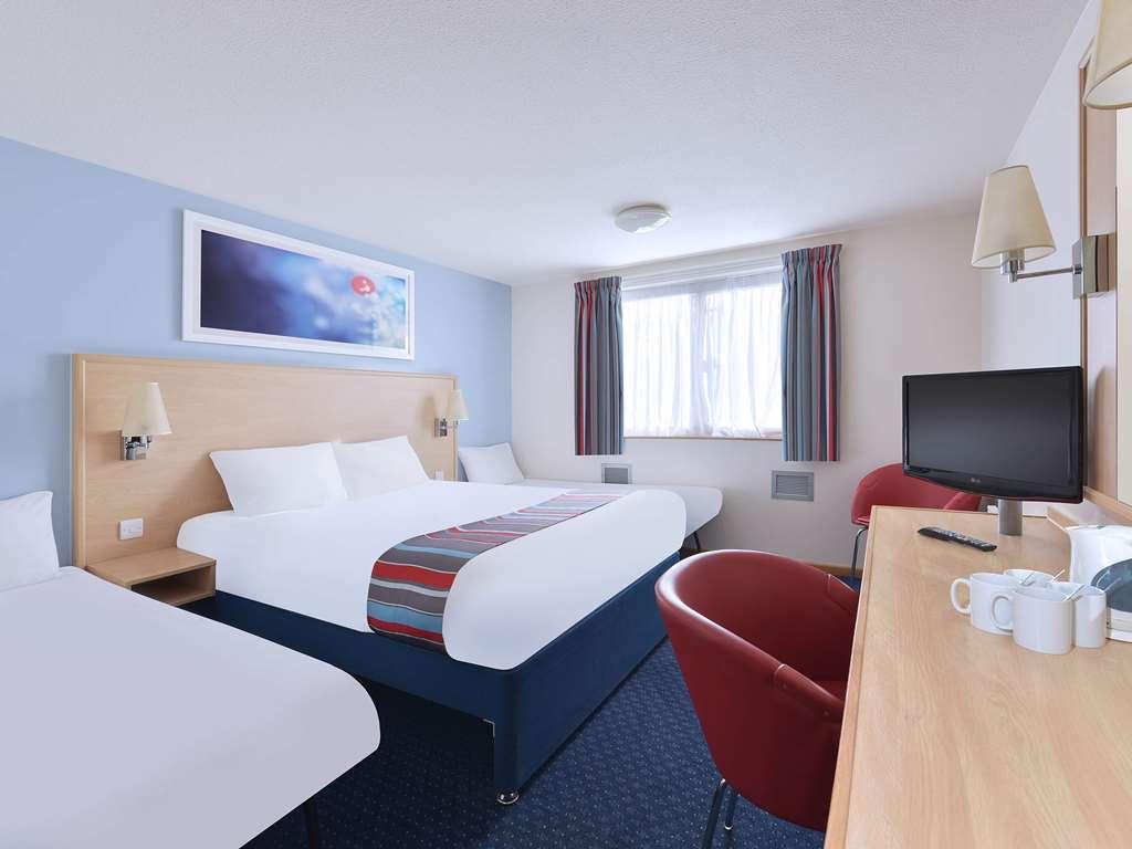 Travelodge Aberdeen Airport Pokój zdjęcie